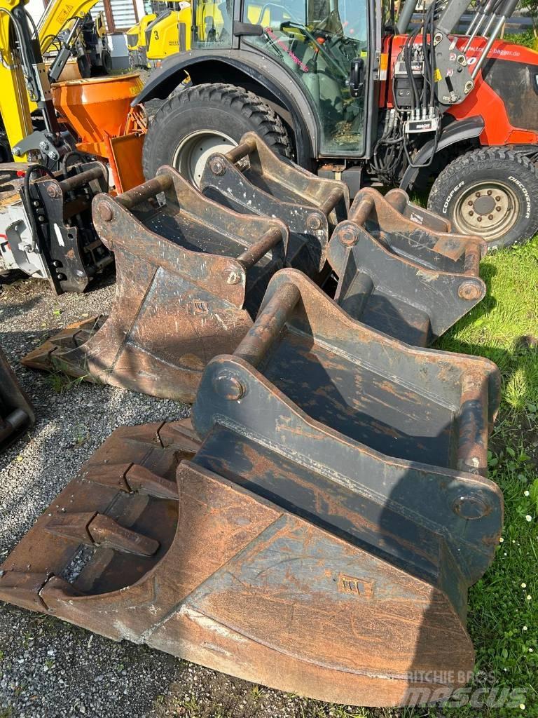 Hitachi ZX 135 US-3 Bandgrävare