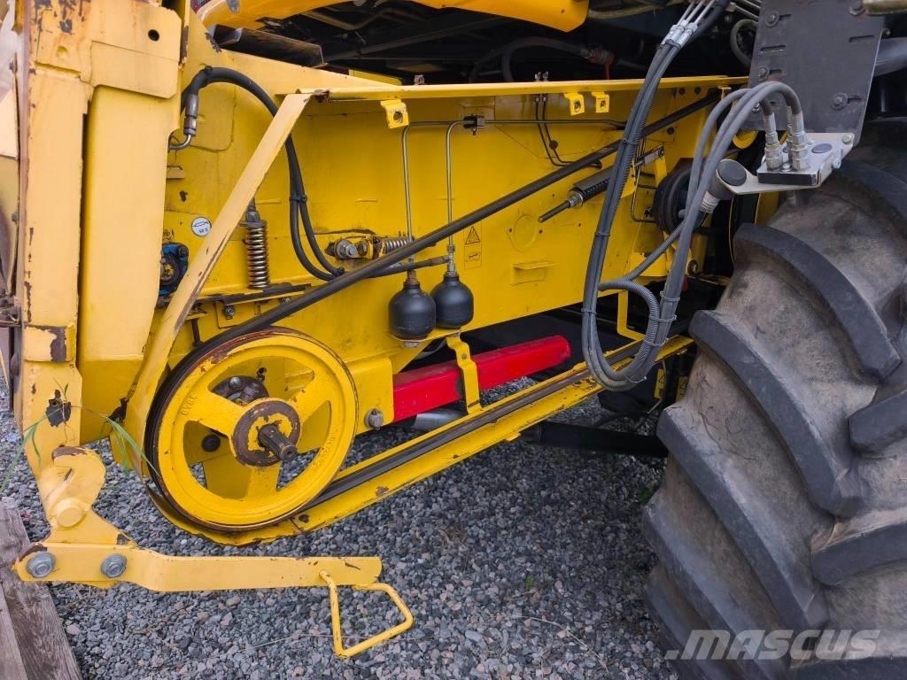 New Holland CS 6080 Skördetröskor