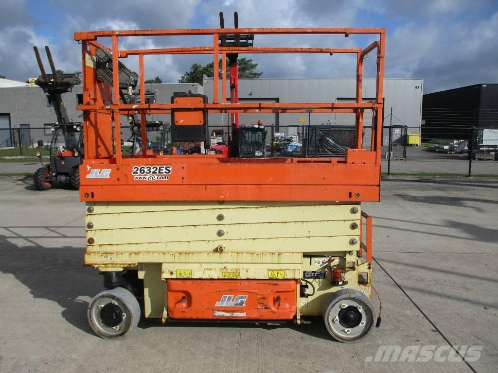JLG 2632 ES  (081) Saxliftar