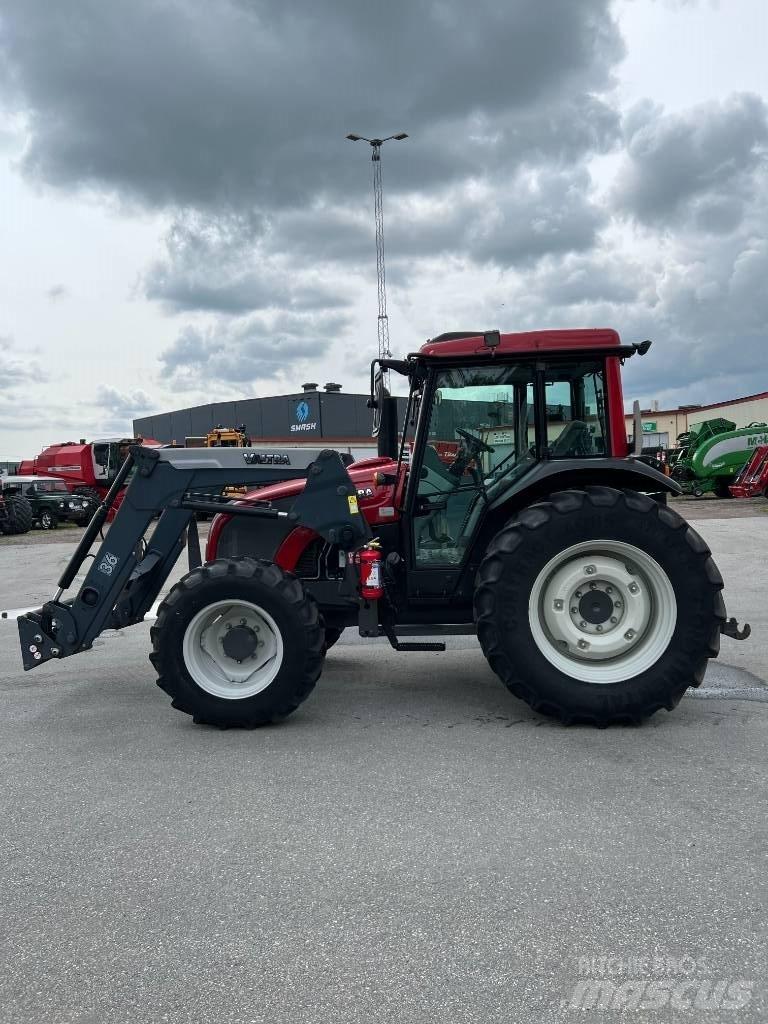 Valtra A 83 Traktorer