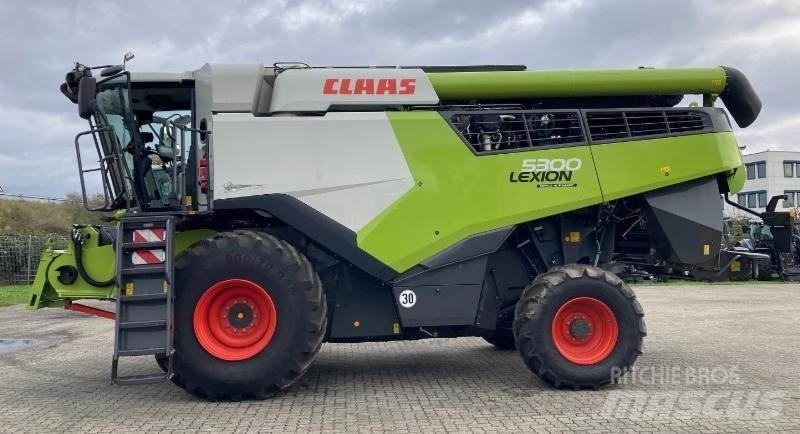 CLAAS LEXION 5300 Skördetröskor