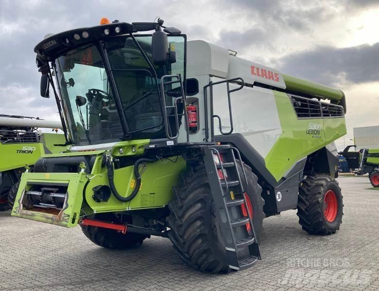CLAAS LEXION 5300 Skördetröskor