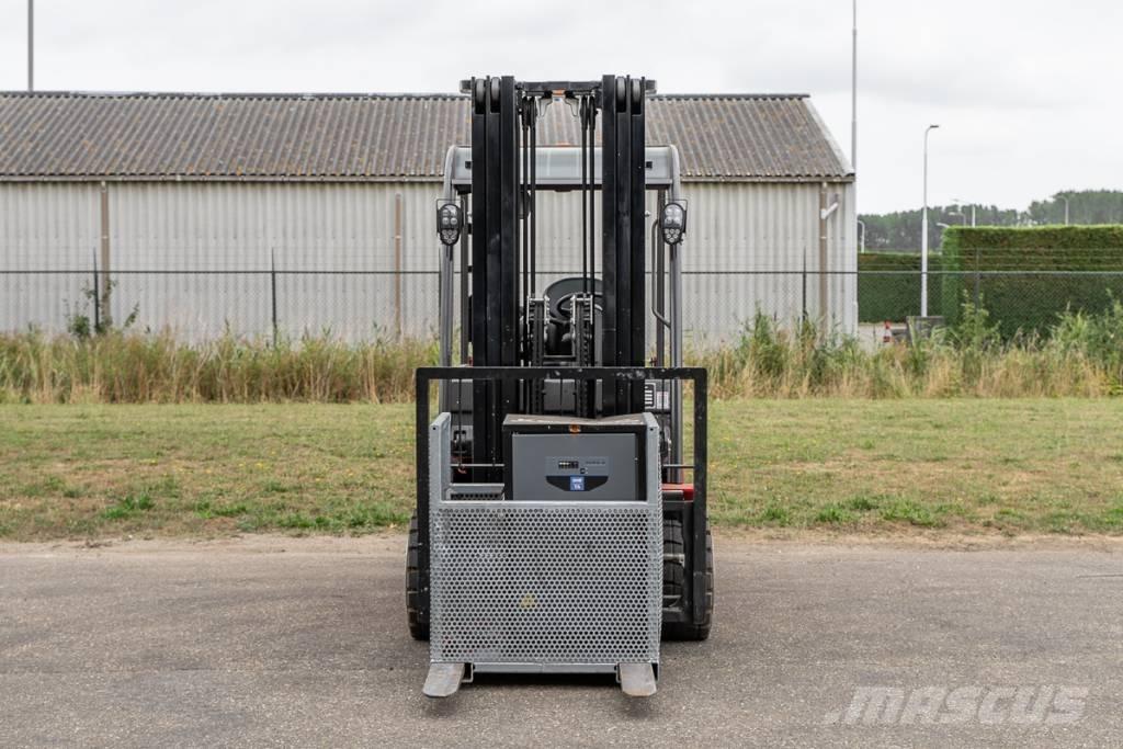Manitou ME 435 Elmotviktstruckar
