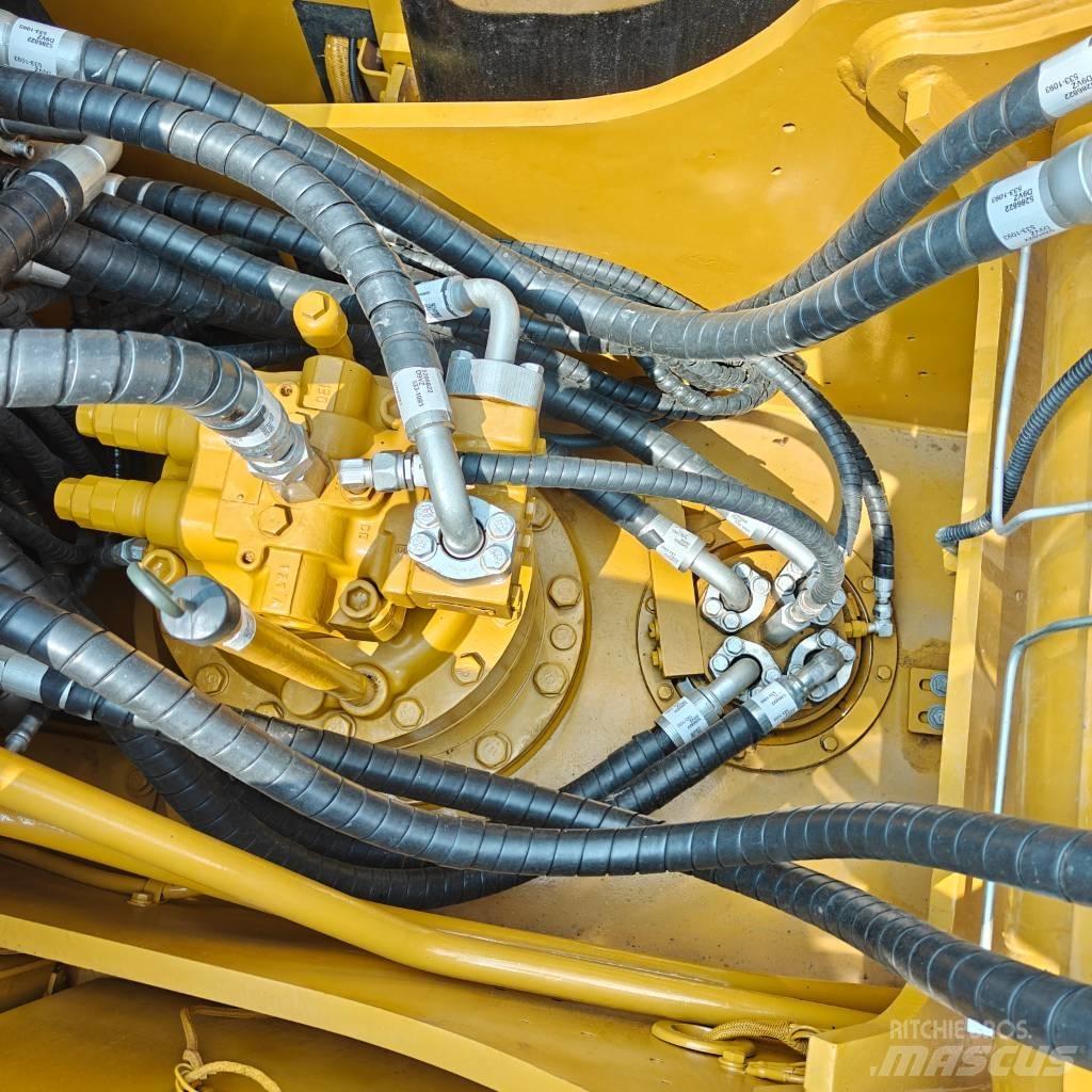 CAT 320D2L Bandgrävare