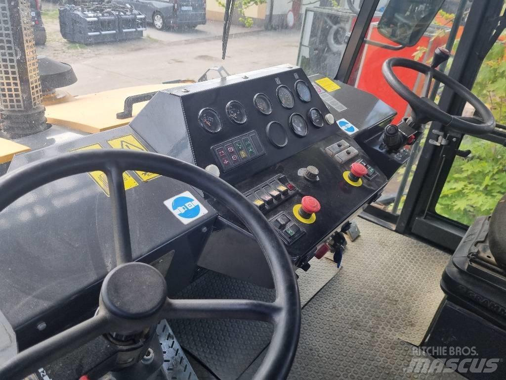 Ammann AP 240 Pneumatiska Hjulvältar