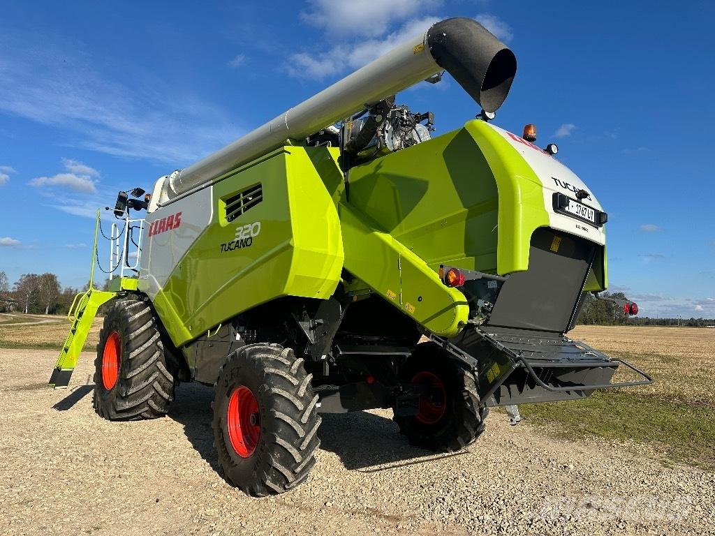 CLAAS Tucano 320 Skördetröskor