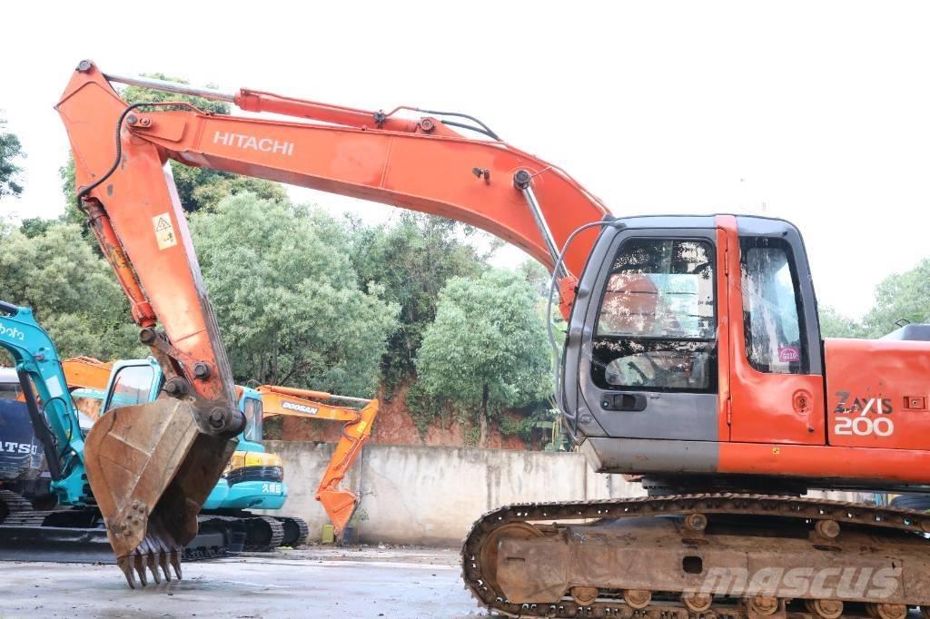Hitachi ZX 200 LC-3 Bandgrävare
