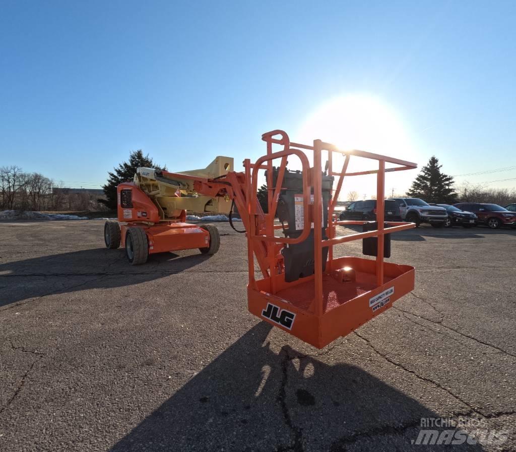 JLG E 450 AJ Bomliftar