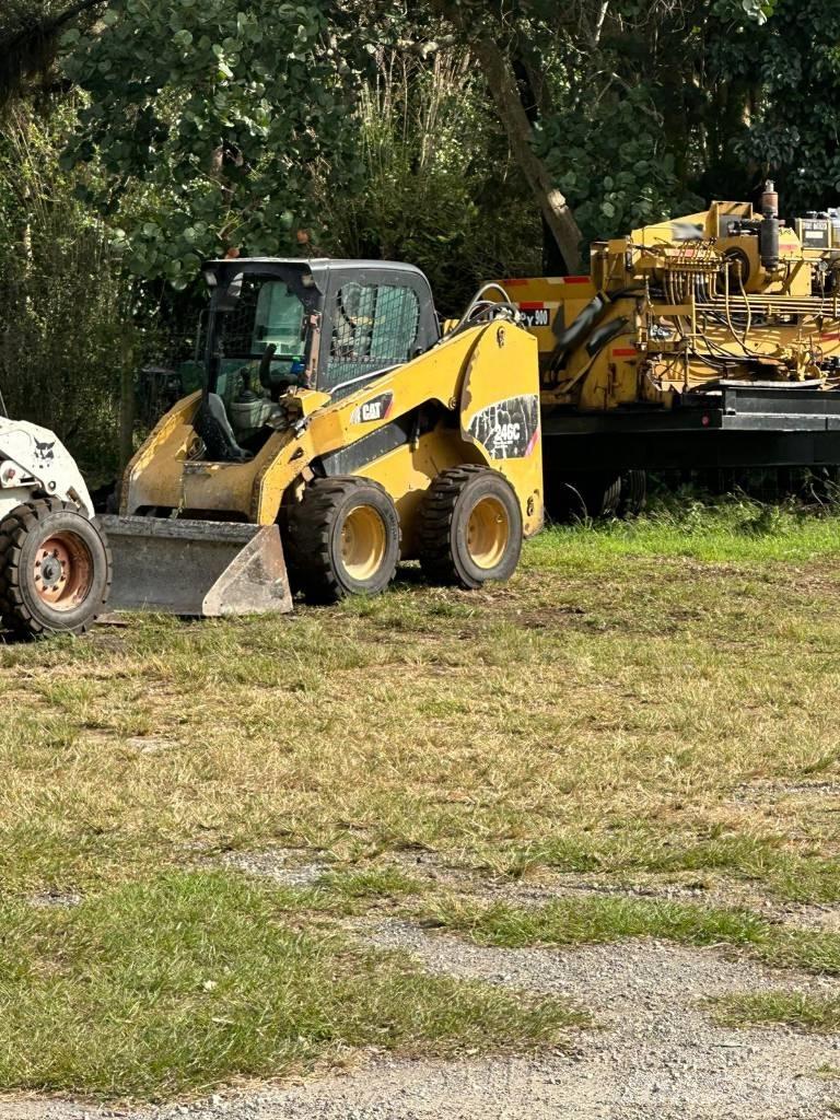 CAT 248C Kompaktlastare