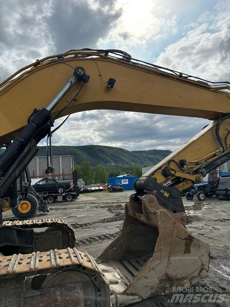 CAT 336 E Bandgrävare