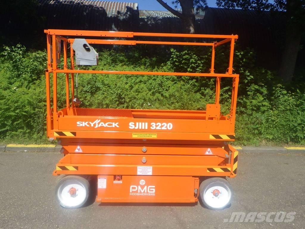 SkyJack SJ3220 Saxliftar
