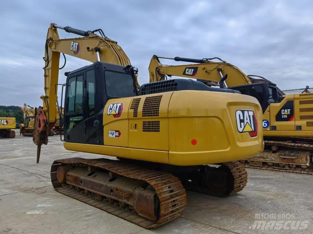 CAT CAT 323GX Bandgrävare