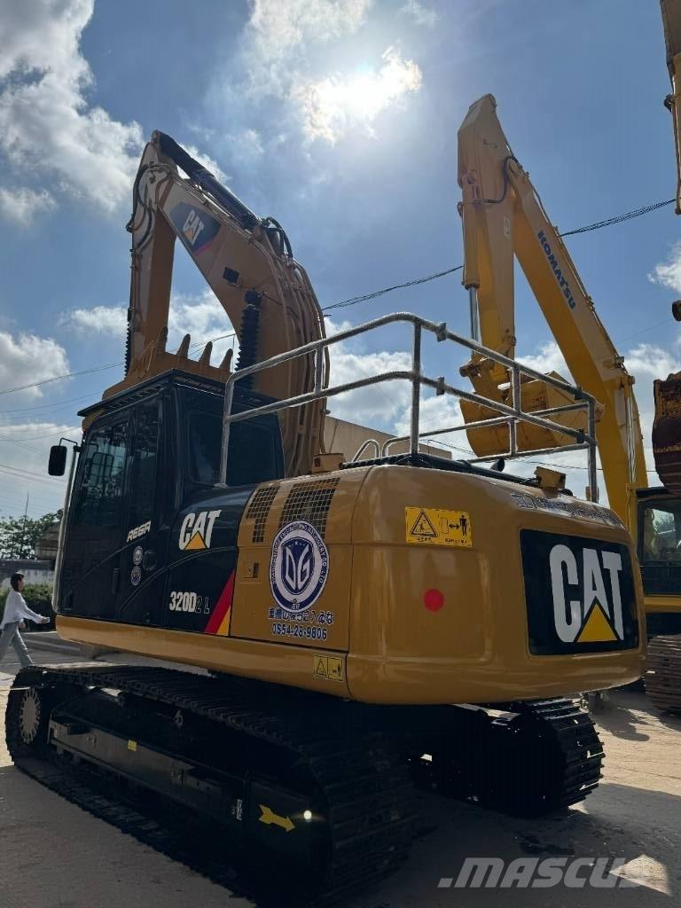 CAT CAT320D Bandgrävare
