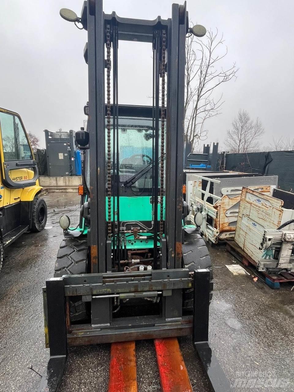 Mitsubishi FD50NT Dieselmotviktstruckar