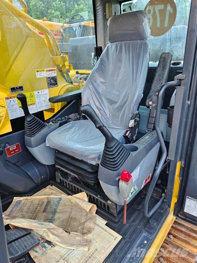 Komatsu PC 400 LC-8 Bandgrävare