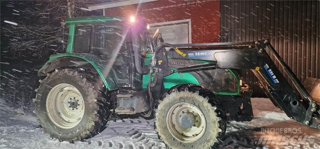 Valtra T182 Traktorer