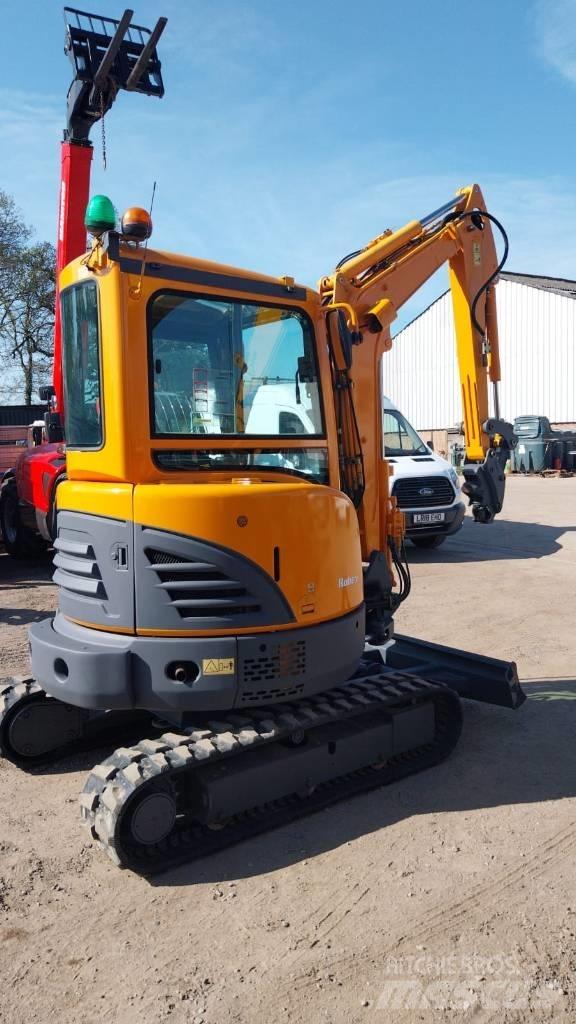 Hyundai X30Z-9AK Midigrävmaskiner 7t - 12t