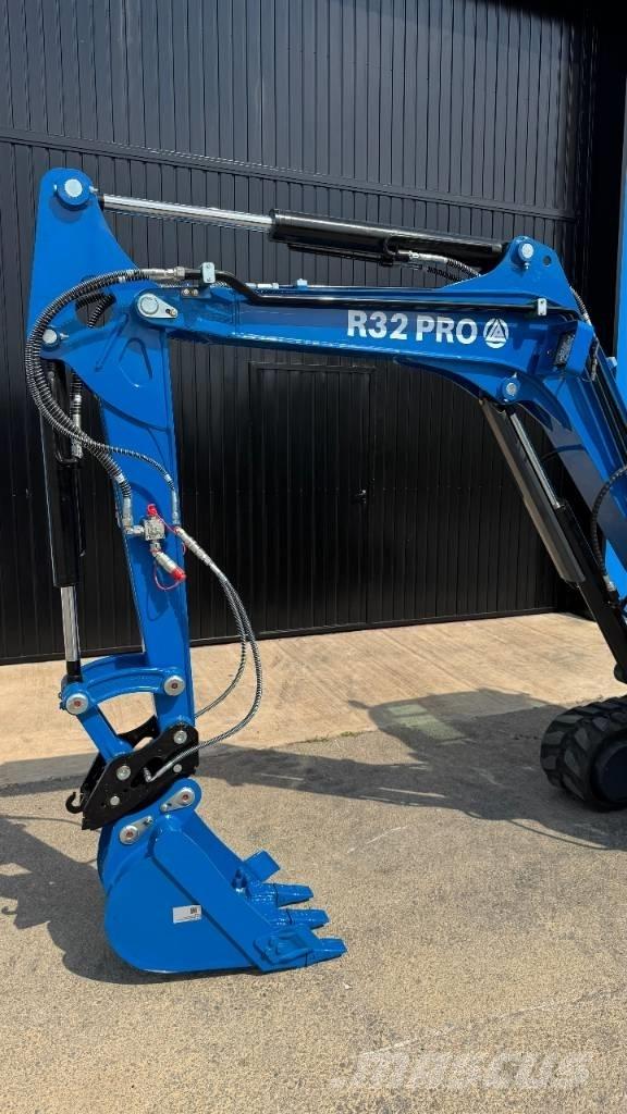 Rippa R32 PRO Minigrävare < 7t