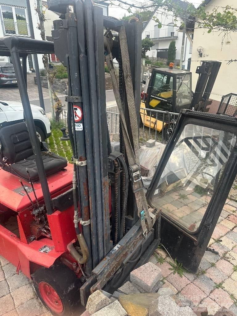 Linde E 16 S Elmotviktstruckar