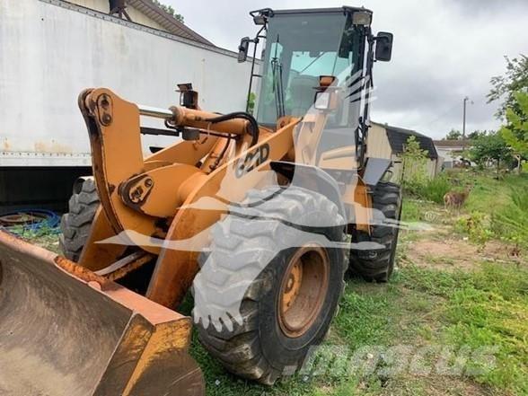 CASE 621D Hjullastare