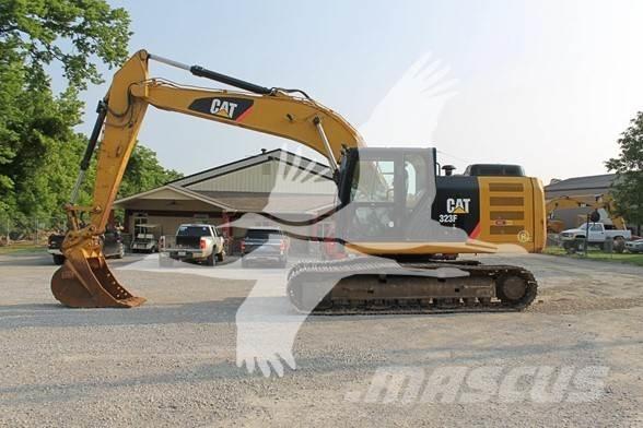 CAT 323FL Bandgrävare