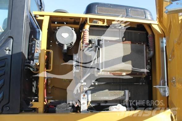 CAT 323FL Bandgrävare