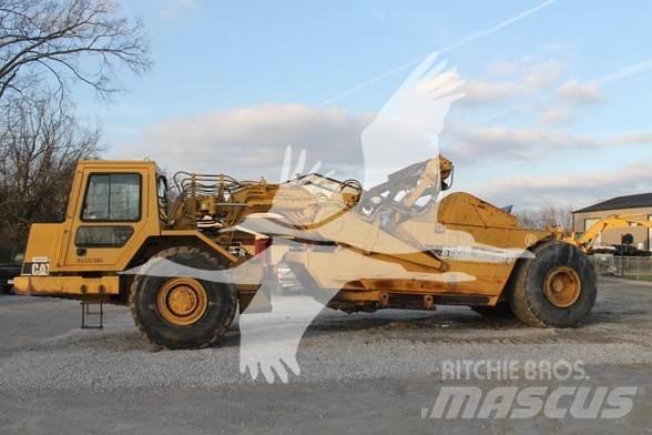 CAT 615C II Schaktvagnar