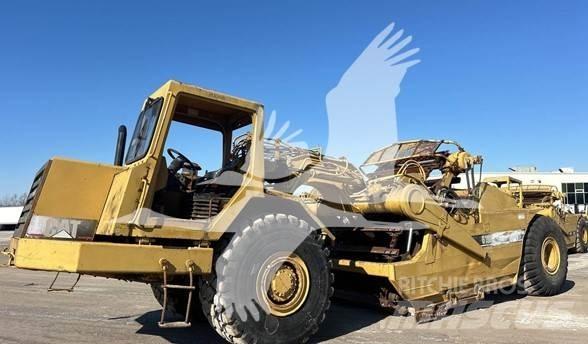 CAT 615C II Schaktvagnar