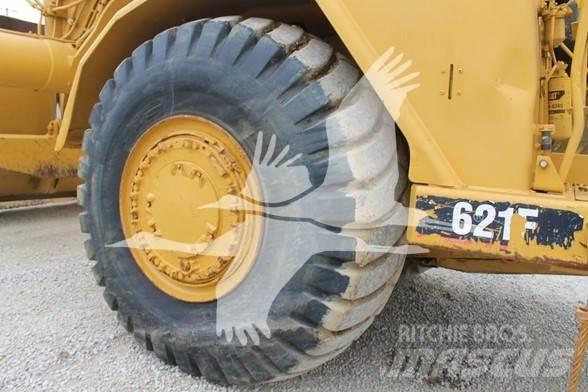 CAT 621F Schaktvagnar
