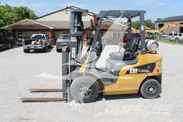 CAT GP25N Dieselmotviktstruckar