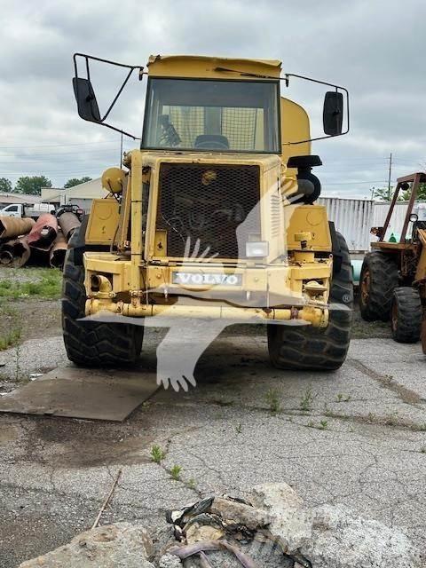 Volvo A25B Vattentankbilar