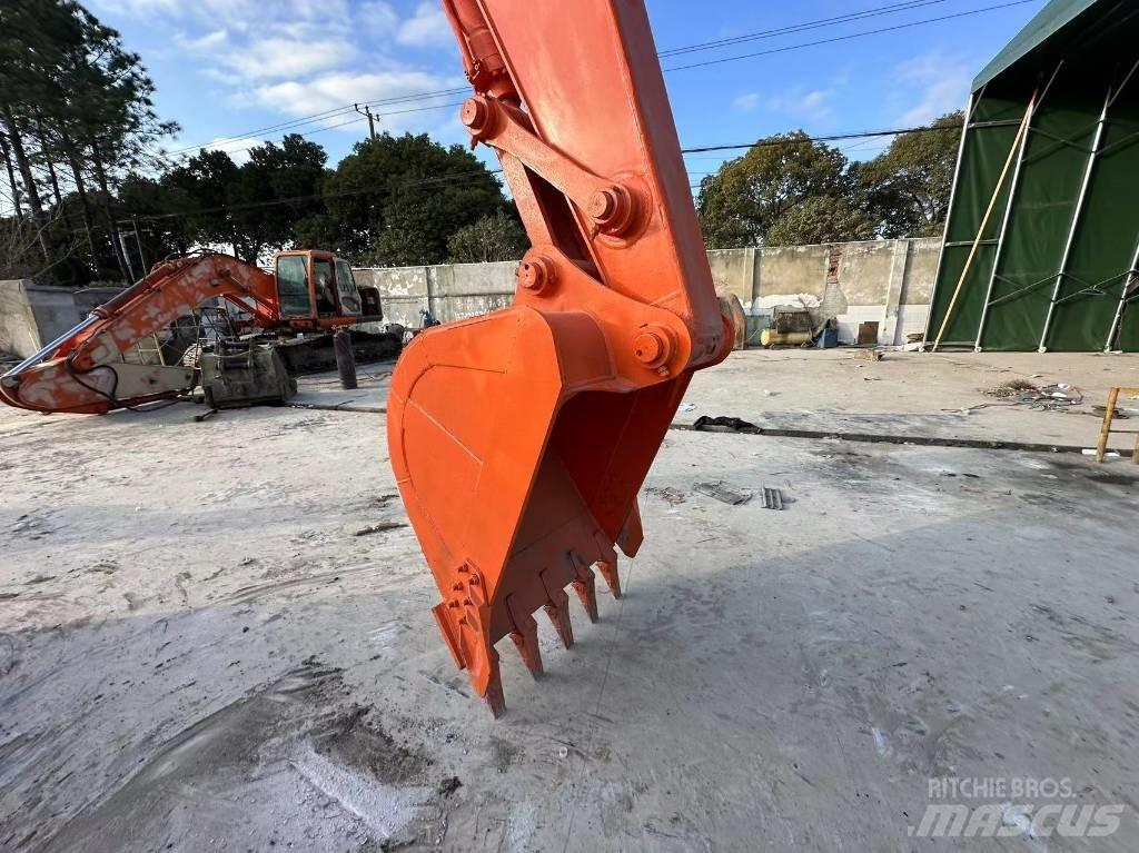 Hitachi ZX 200 Minigrävare < 7t