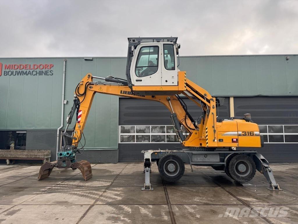 Liebherr A 316 Avfalls / industri hantering