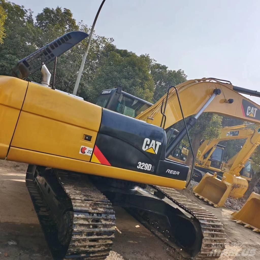 CAT 329 D Bandgrävare