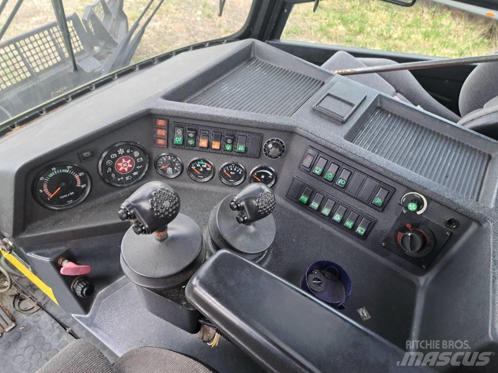 Kässbohrer PB 280 D Snöplogar