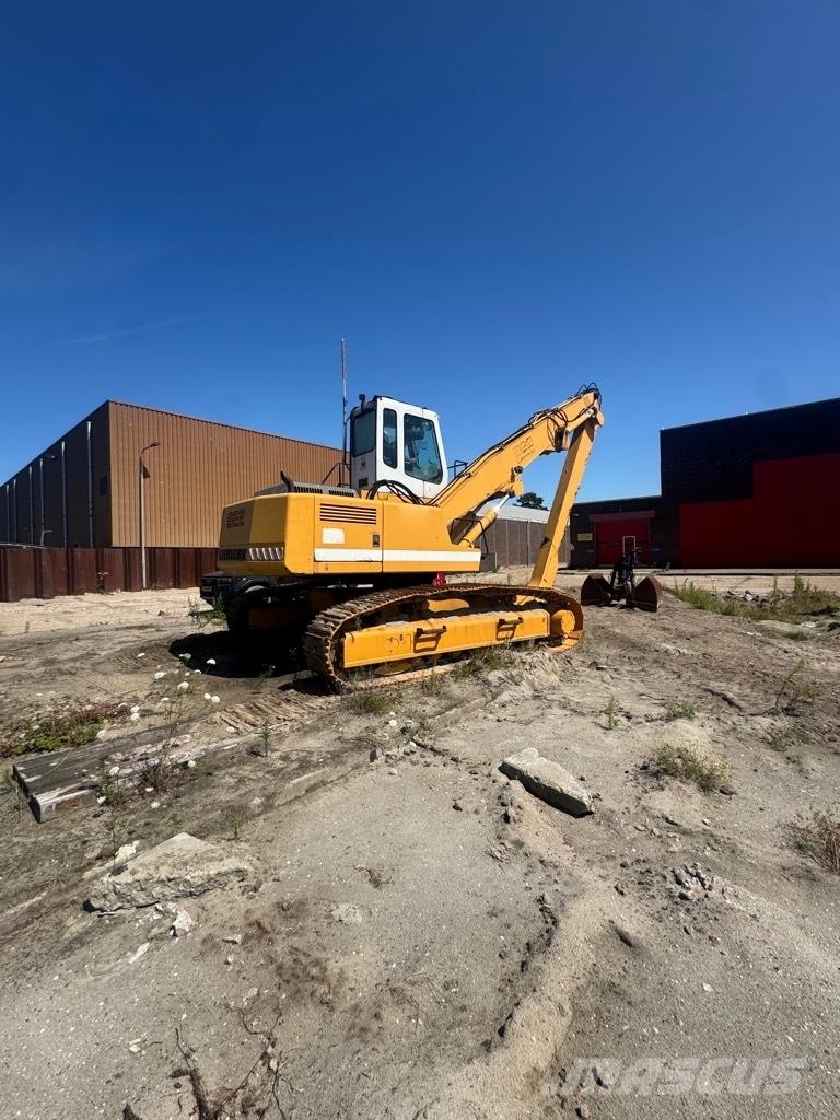 Liebherr 922 Avfalls / industri hantering