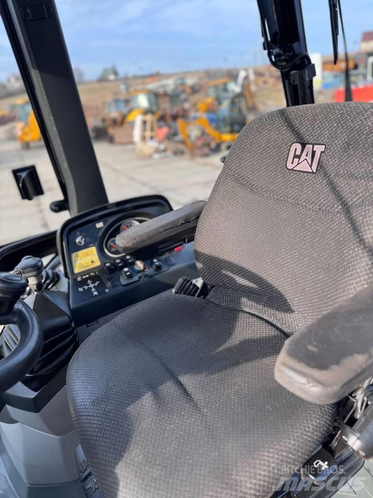 CAT 428 E Grävlastare