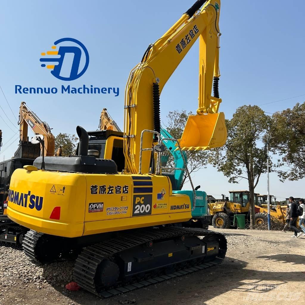 Komatsu PC200-8 Bandgrävare
