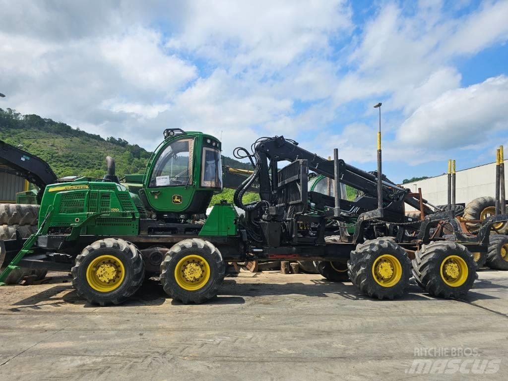 John Deere 1910G Skotare