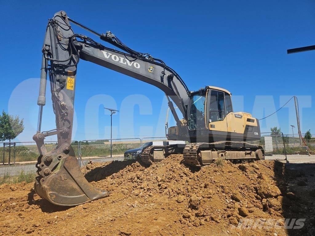 Volvo EC 220 DL Bandgrävare