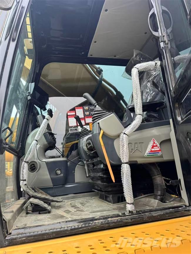 CAT 349 D L Bandgrävare