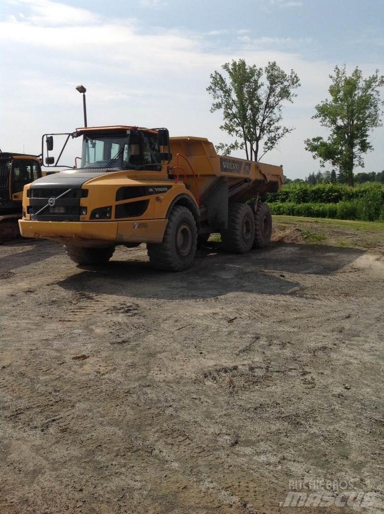 Volvo A30G Midjestyrd dumper