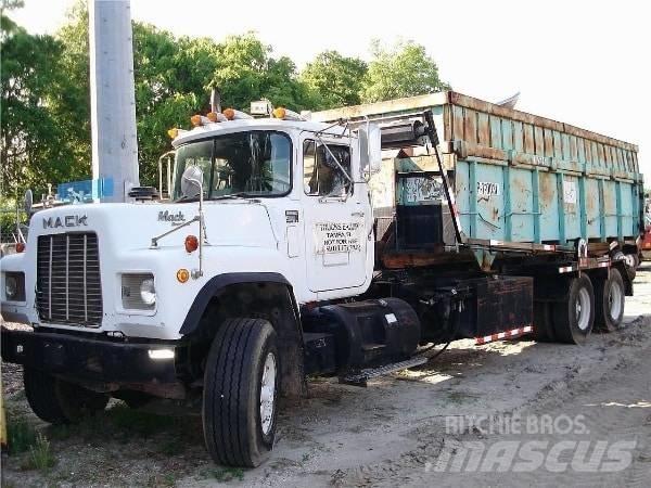 Mack RD 686 S Sopbilar