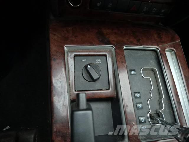 Dodge Nitro Personbilar