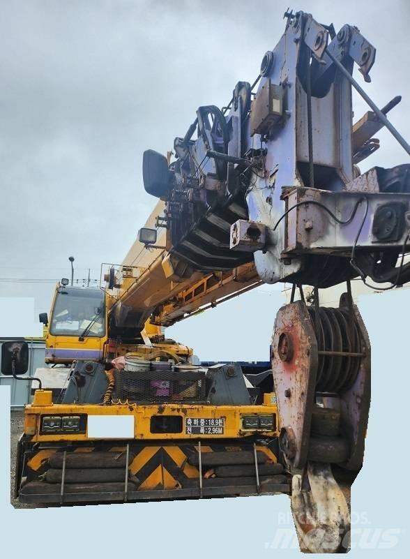 Tadano TR500M-3 Terrängkranar (Grov terräng)