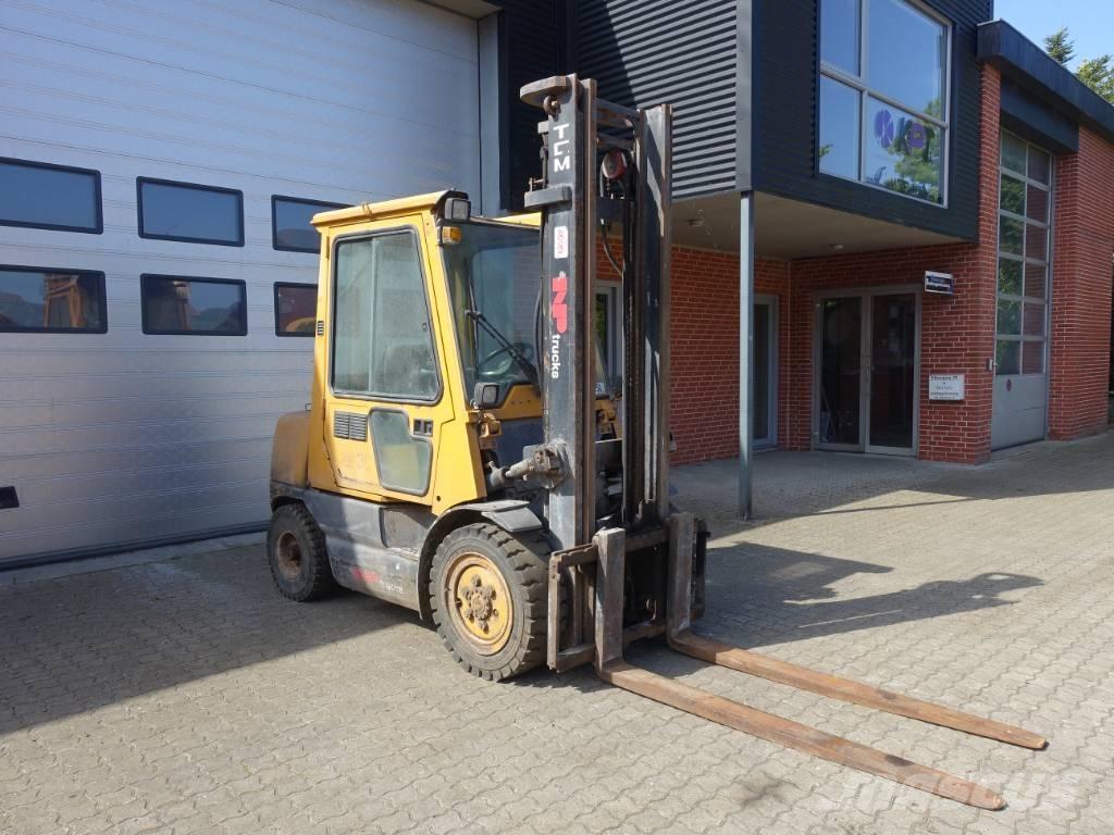 TCM FD 30 Z5 Dieselmotviktstruckar