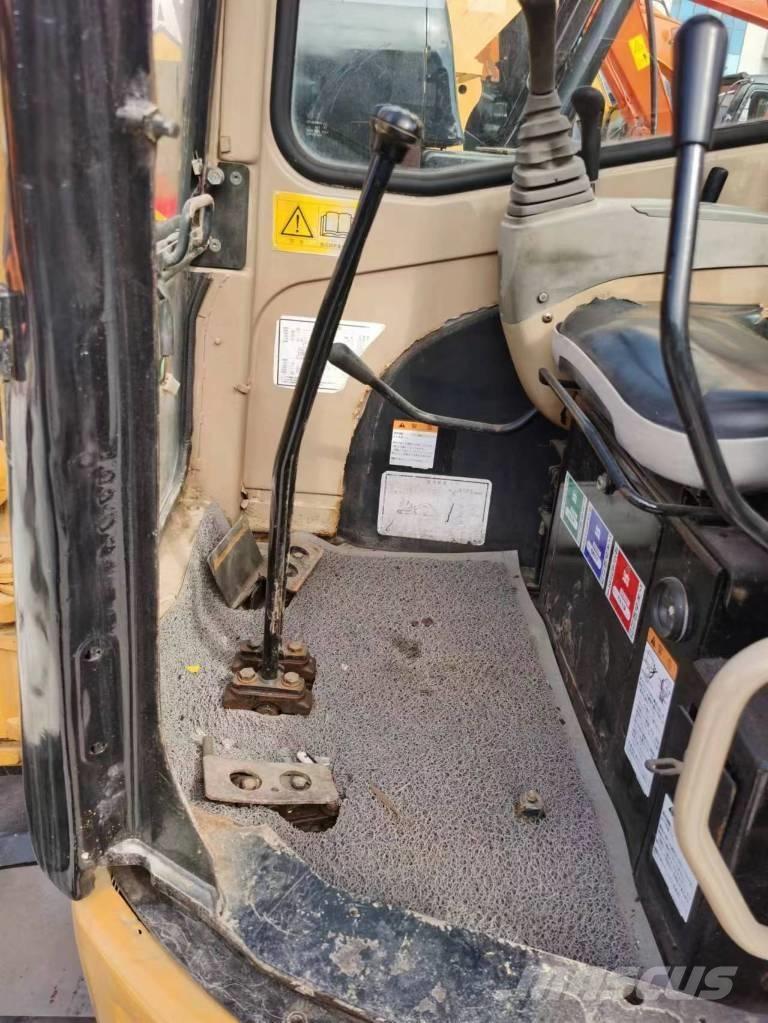 CAT 303 CR Minigrävare < 7t