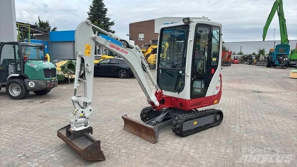 Takeuchi TB216 A Minigrävare < 7t