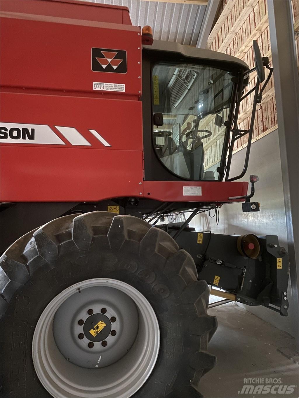Massey Ferguson 7244 Skördetröskor