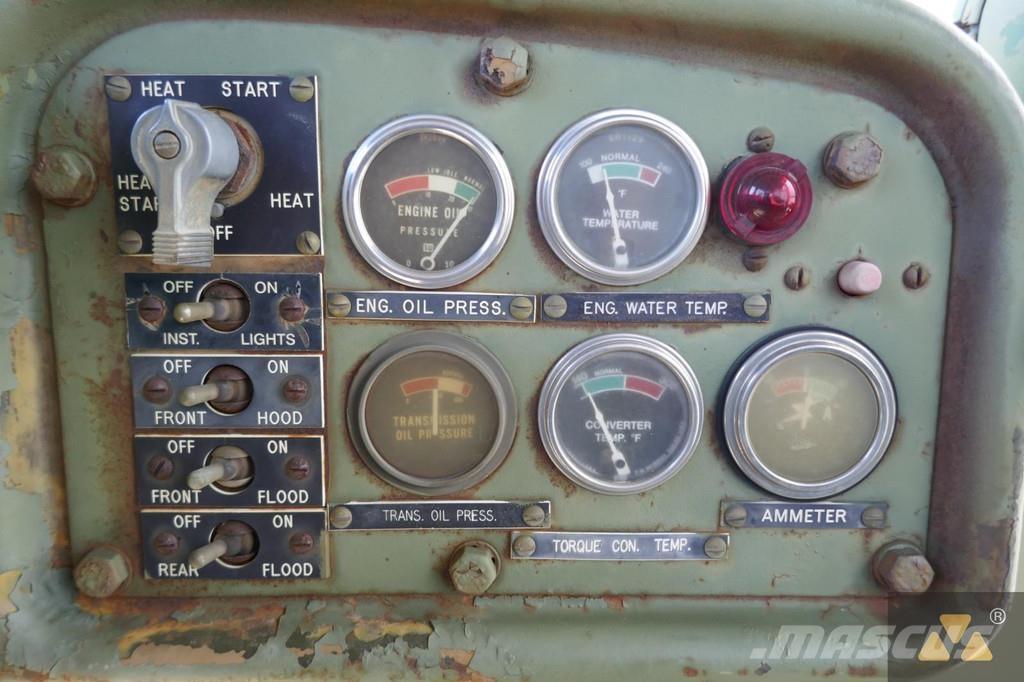 CAT D7F Ex-army Bandschaktare